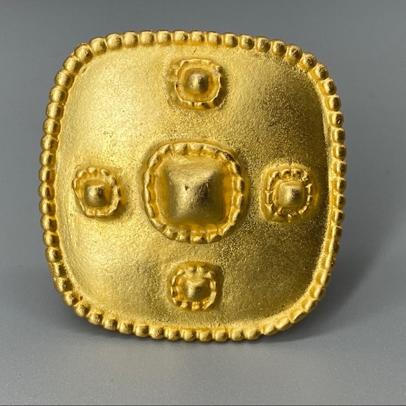 Vintage Byzantine Big & Gold Square Earrings - Picture 10 of 16